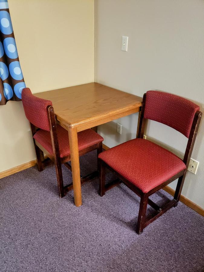 速8查理顿酒店 Chariton 外观 照片
